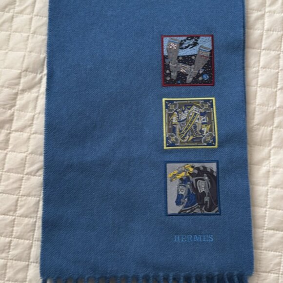 Hermes cashmere scarf - Picture 3 of 3